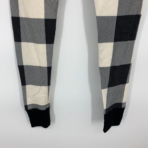 Old Navy Leggings Thermal Black Buffalo Plaid Print Pull On NWT - Picture 10 of 10